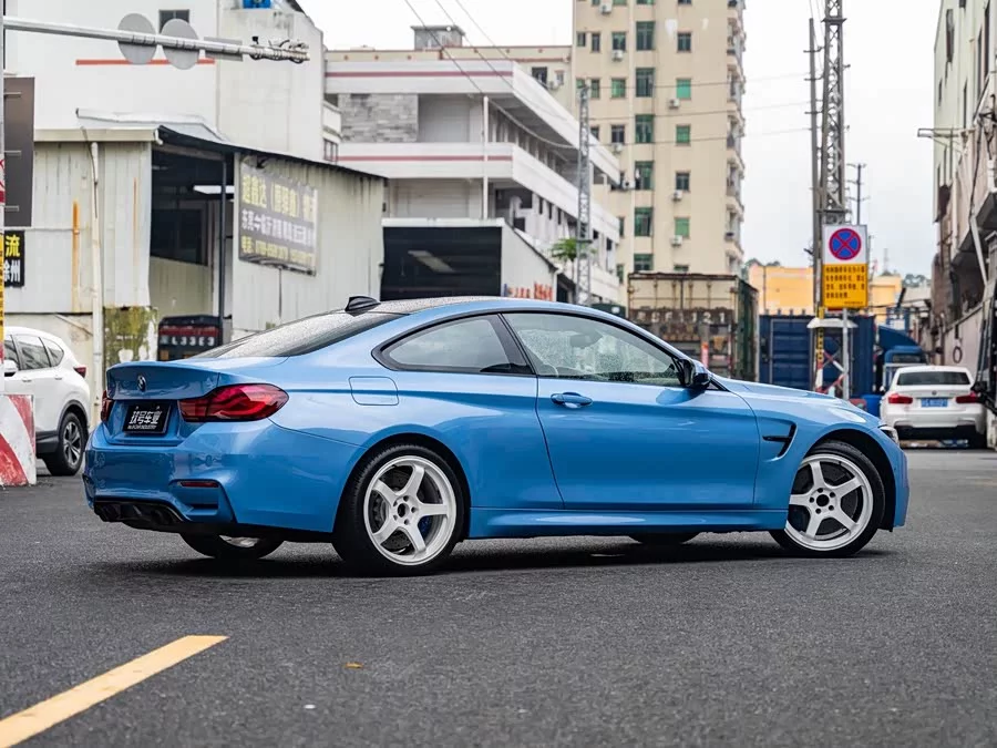 BMW M4
