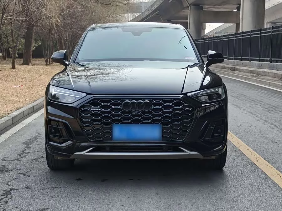 Audi Q5L Sportback