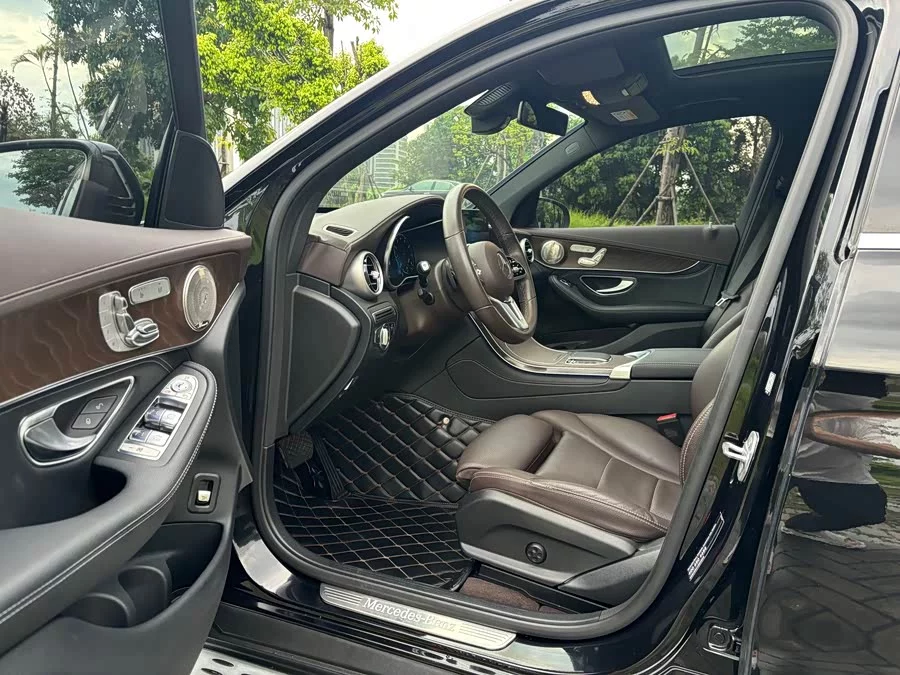 Mercedes Benz GLC