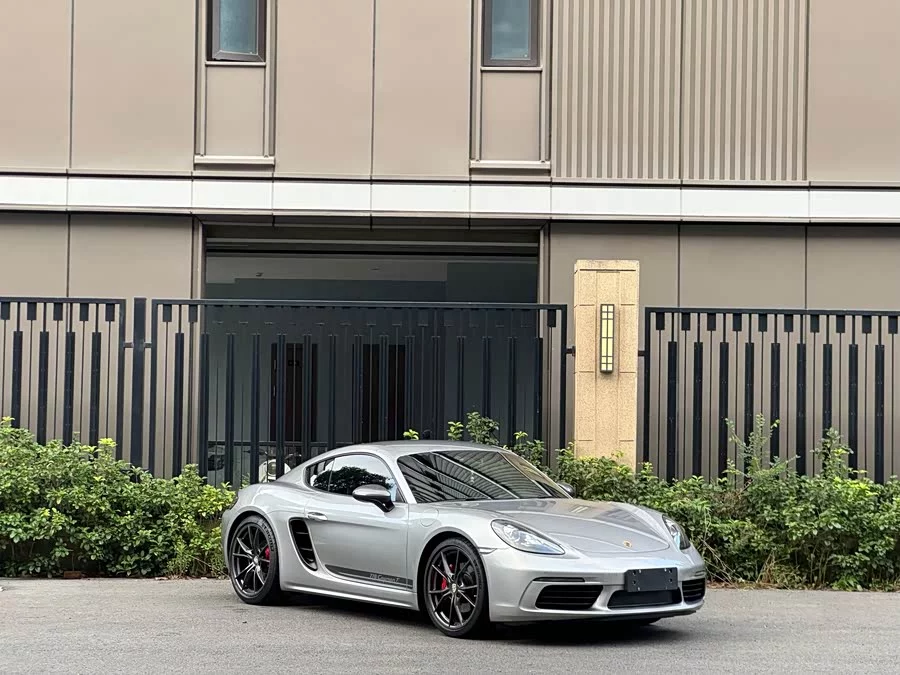 Porsche 718
