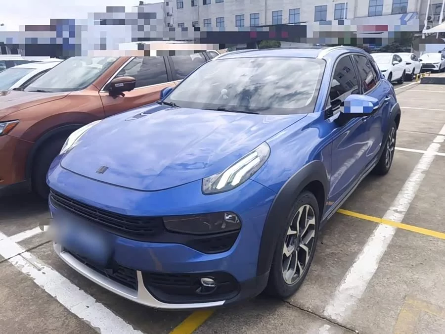 Lynk & Co 02