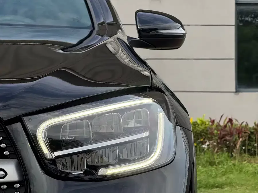 Mercedes Benz GLC