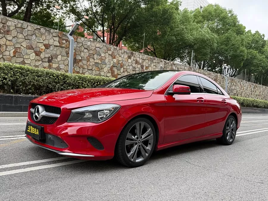 Mercedes-Benz CLA