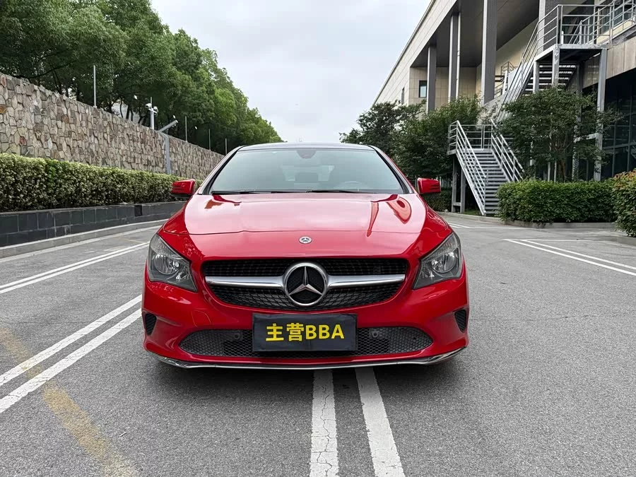 Mercedes-Benz CLA