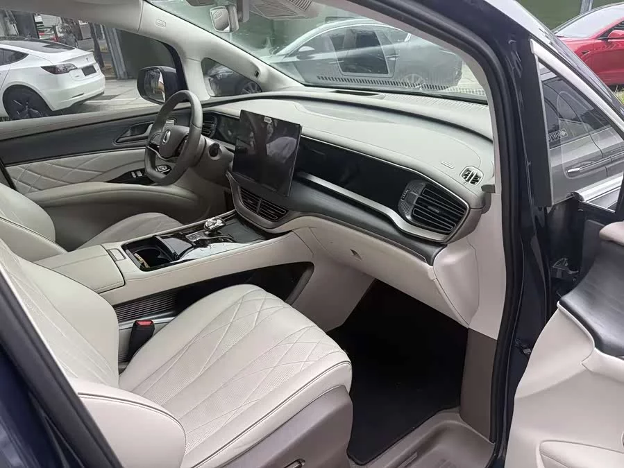 BYD D9