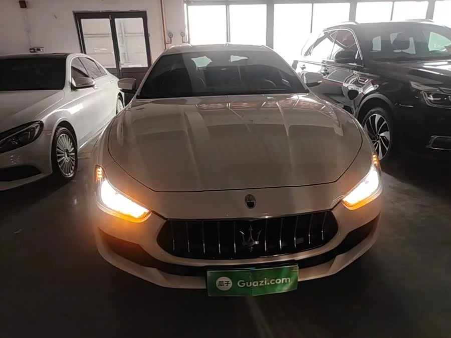 Maserati Ghibli