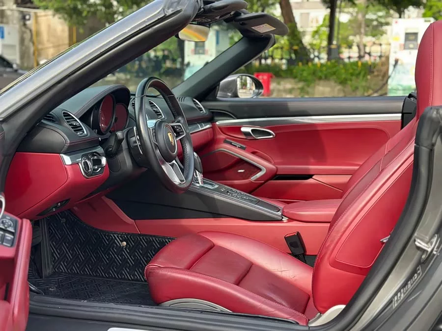 Porsche 718