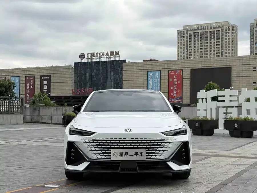 Changan UNI-V