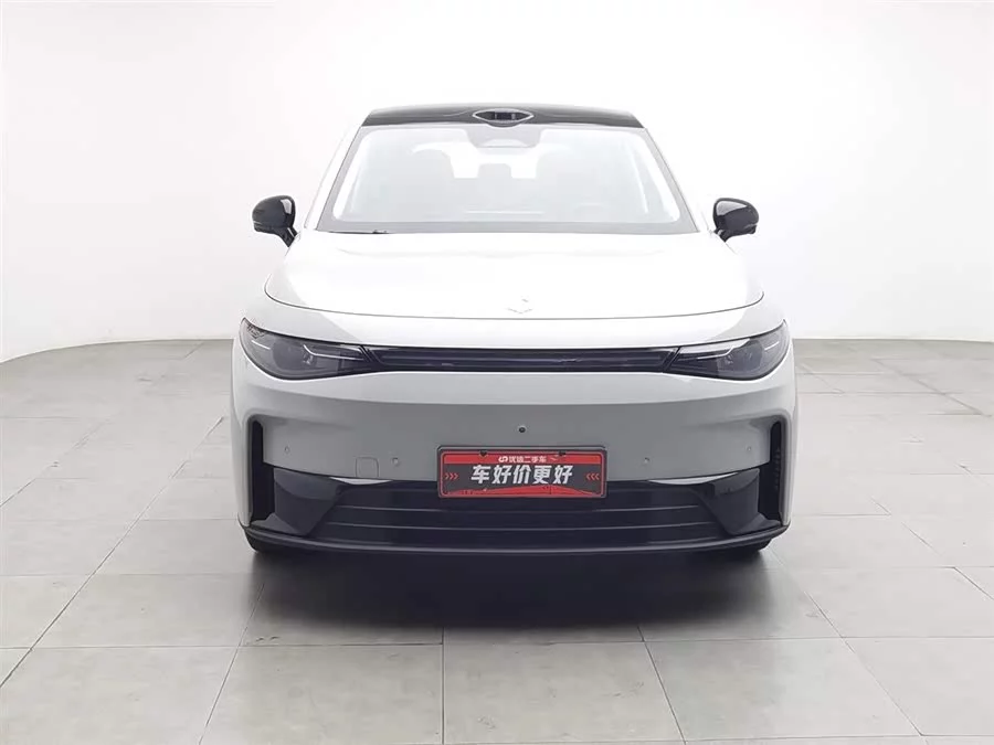 Leapmotor C10