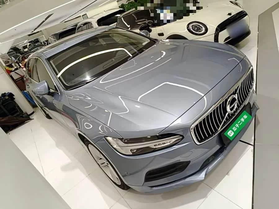 Volvo S90