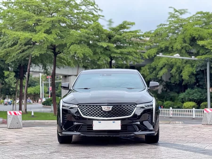 Cadillac CT4