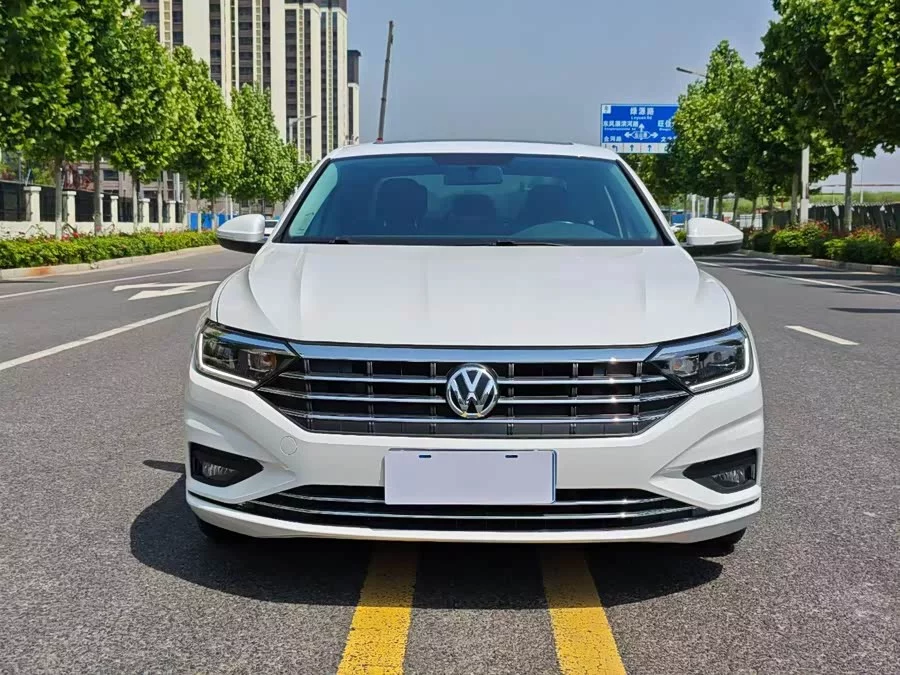 Volkswagen Sagitar