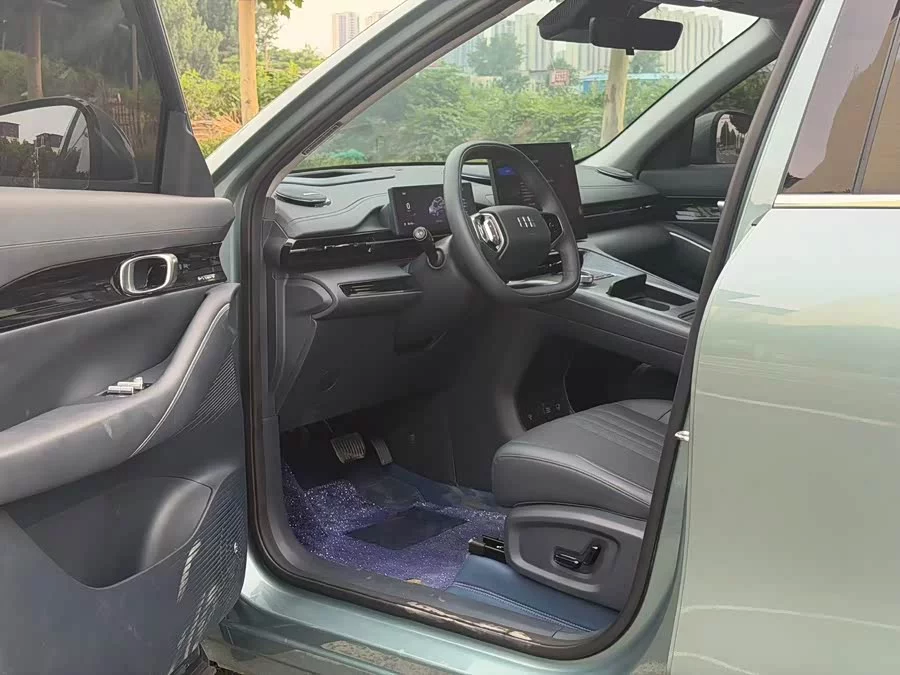 Geely Galaxy E5