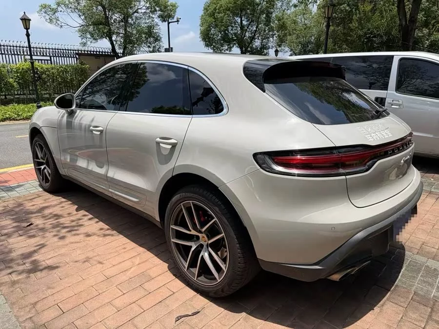 Porsche Macan