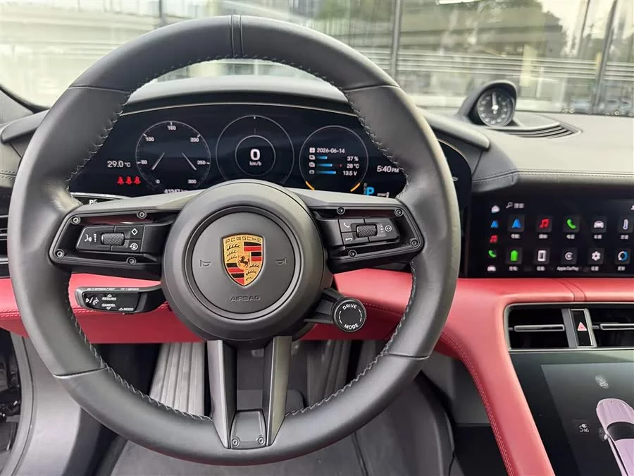 Porsche Taycan