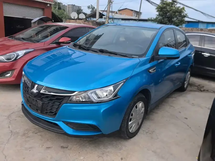 Luxgen sharp 3