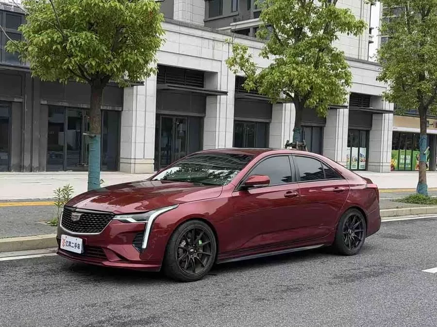 Cadillac CT4