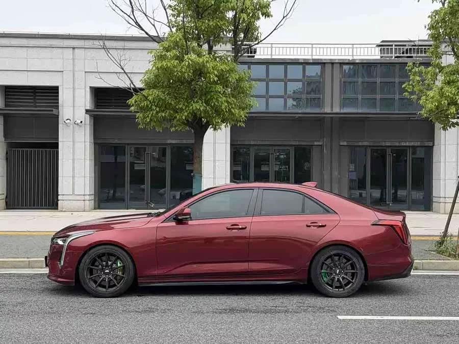 Cadillac CT4