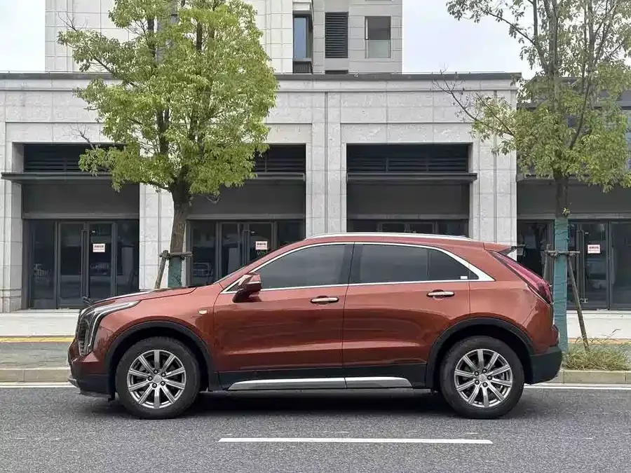 Cadillac XT4