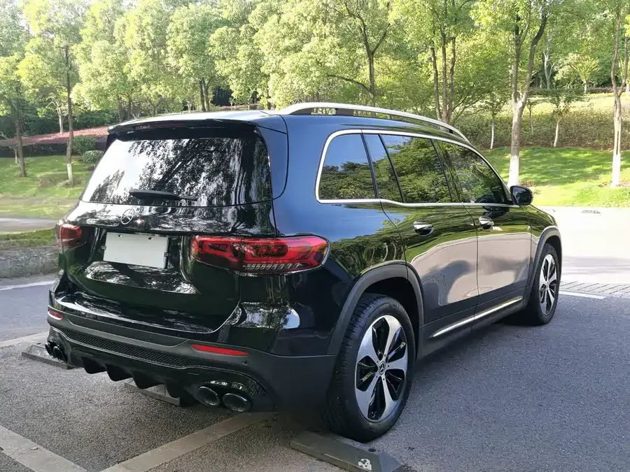 Mercedes Benz GLB