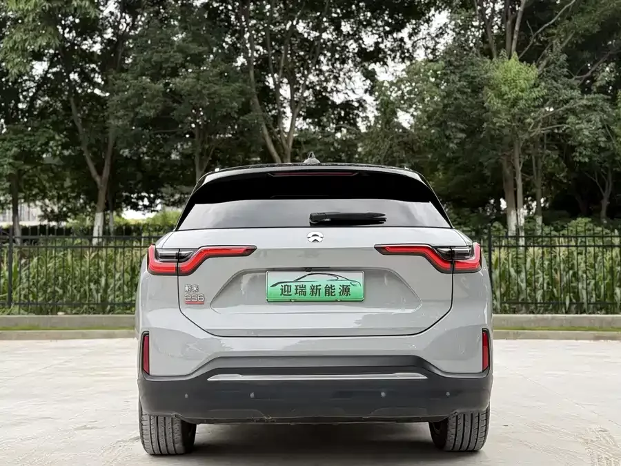NIO ES6