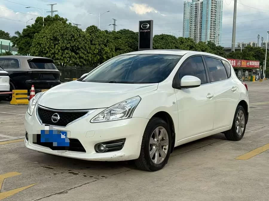 Nissan Tiida