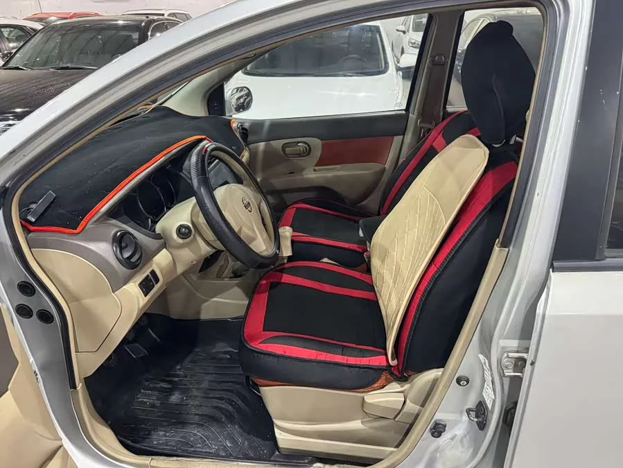 Nissan Livina