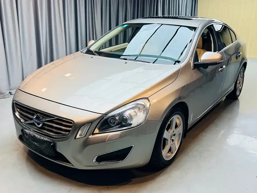 Volvo S60