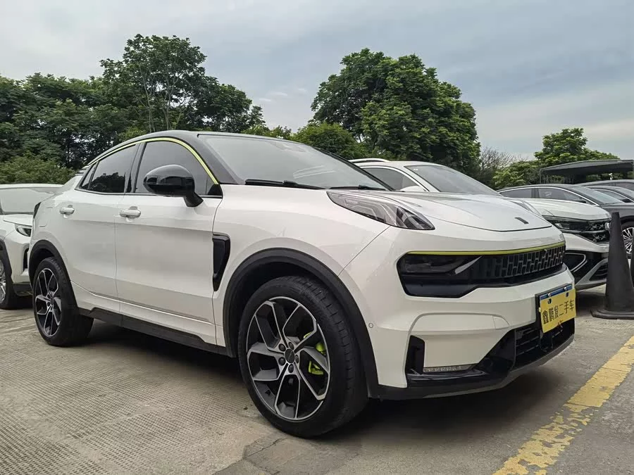 Lynk & Co 05
