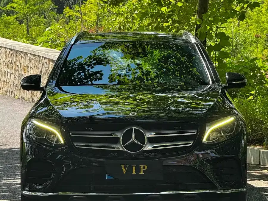 Mercedes Benz GLC