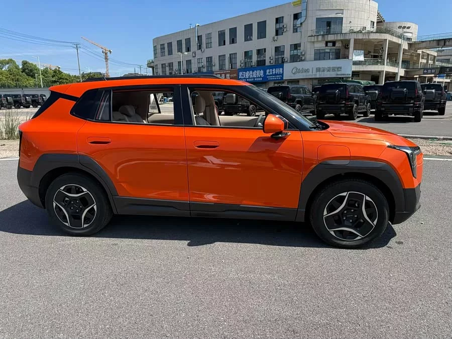 Dongfeng Nano 06