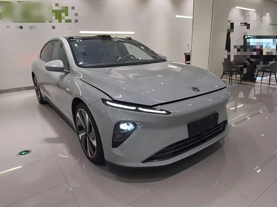 NIO ET7