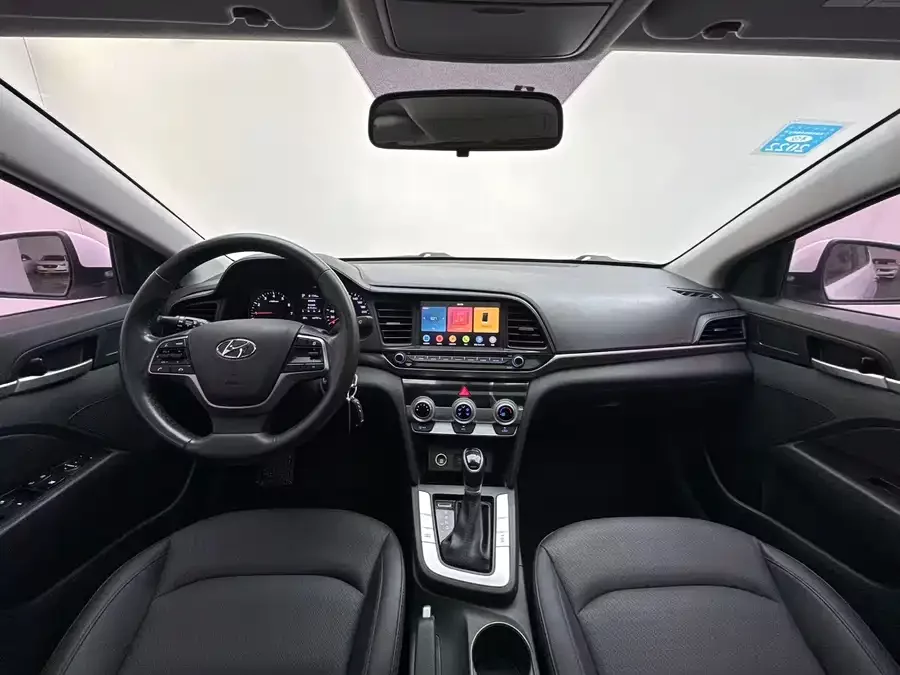 Hyundai elantra