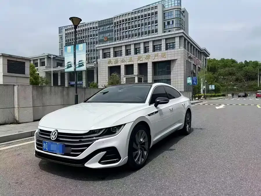 Volkswagen FAW- CC