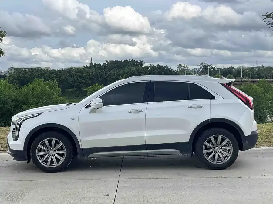 Cadillac XT4