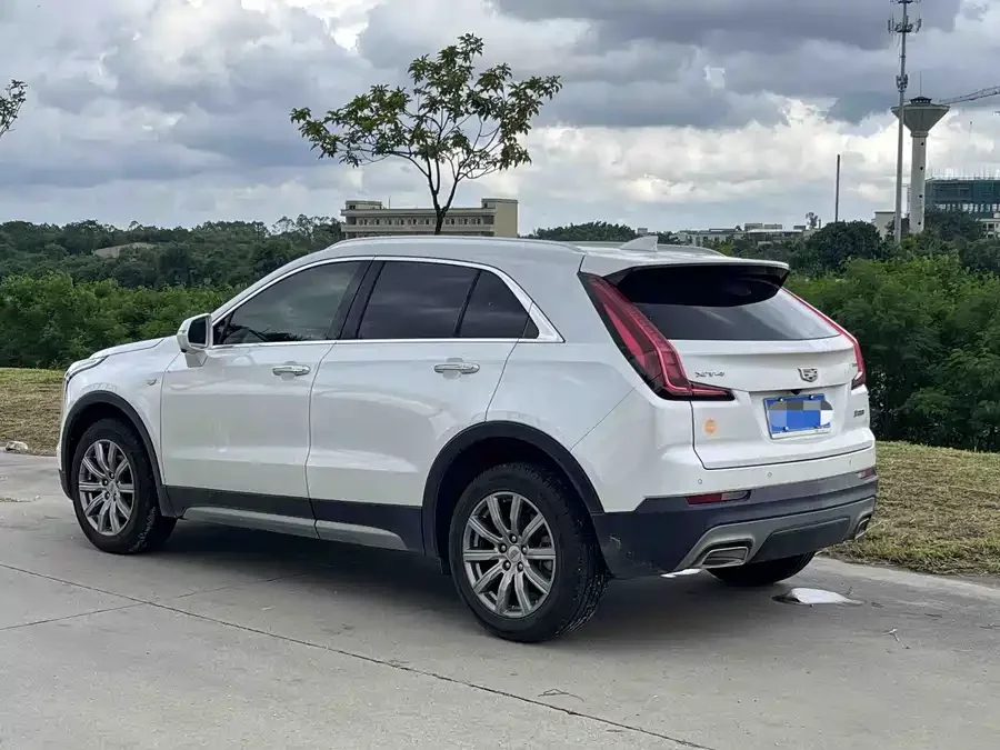 Cadillac XT4