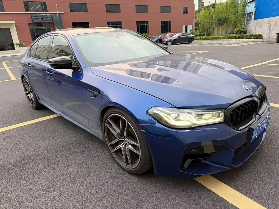 BMW M5