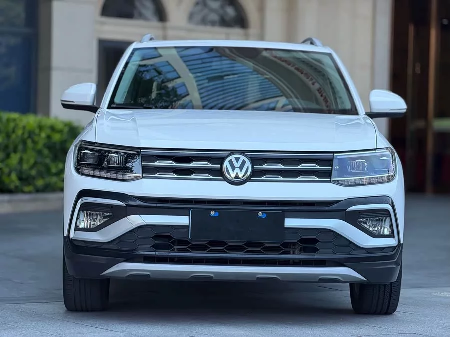 Volkswagen T-Cross (Tukai)