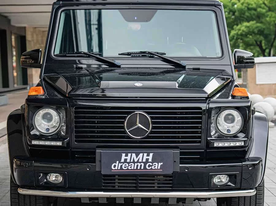 Mercedes Benz G-rated