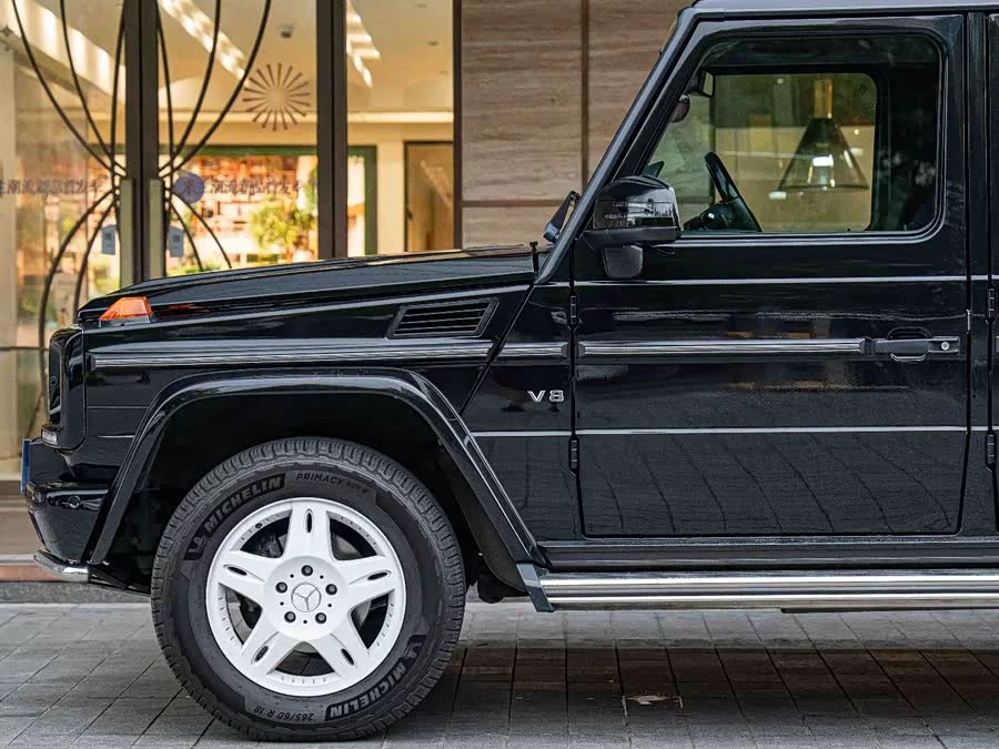 Mercedes Benz G-rated