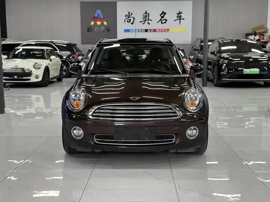 MINI CLUBMAN