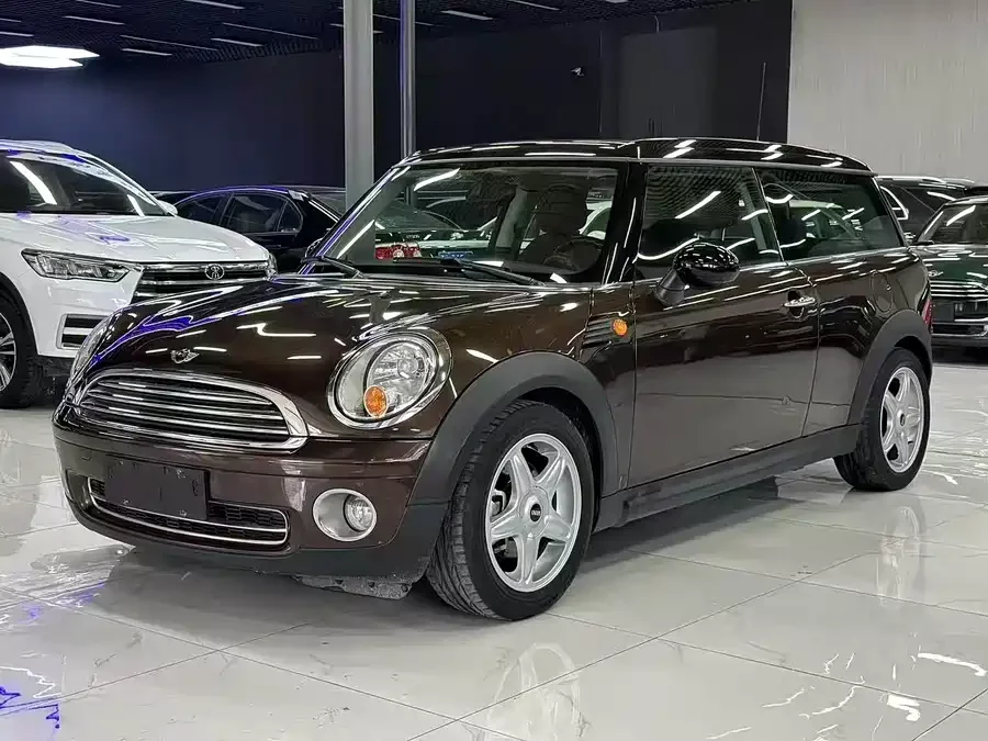 MINI CLUBMAN