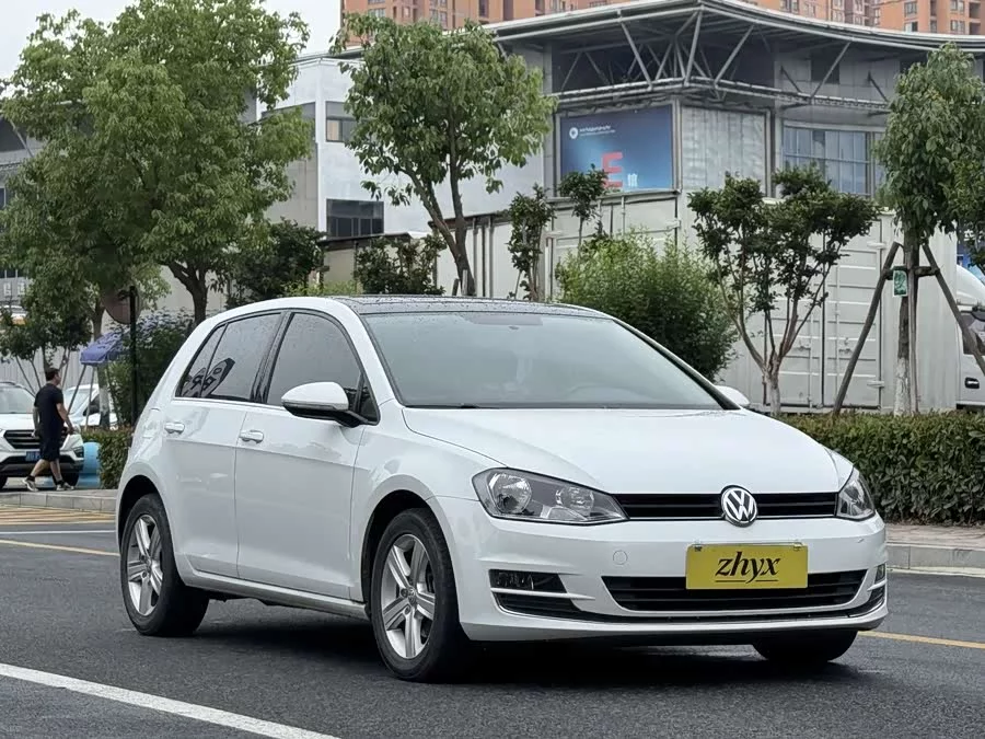 Volkswagen golf