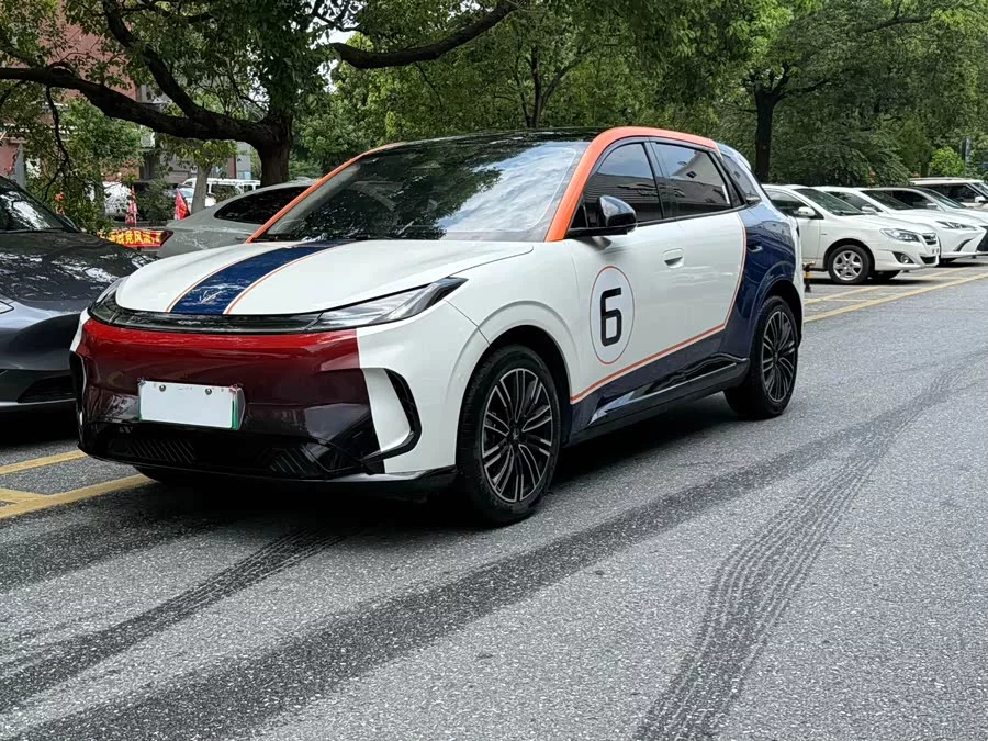 ARCFOX T1