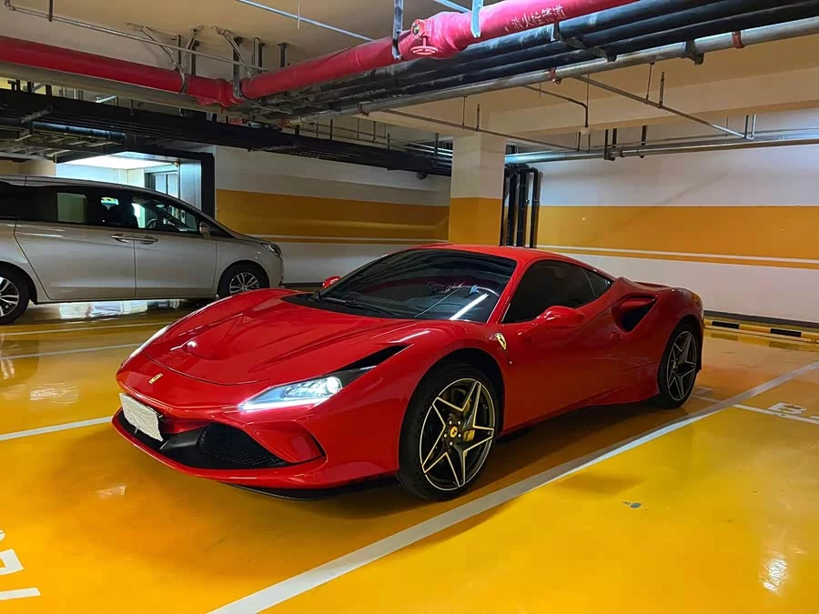 Ferrari F8