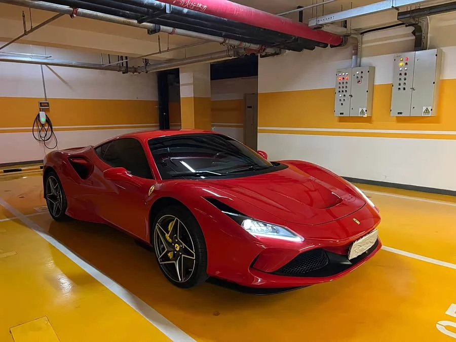 Ferrari F8