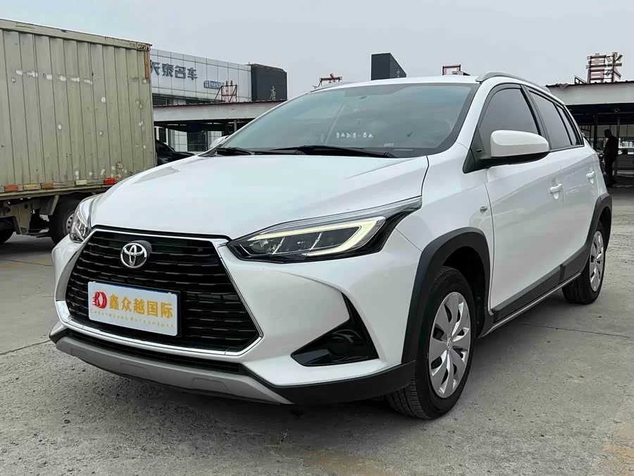 Toyota YARiS L