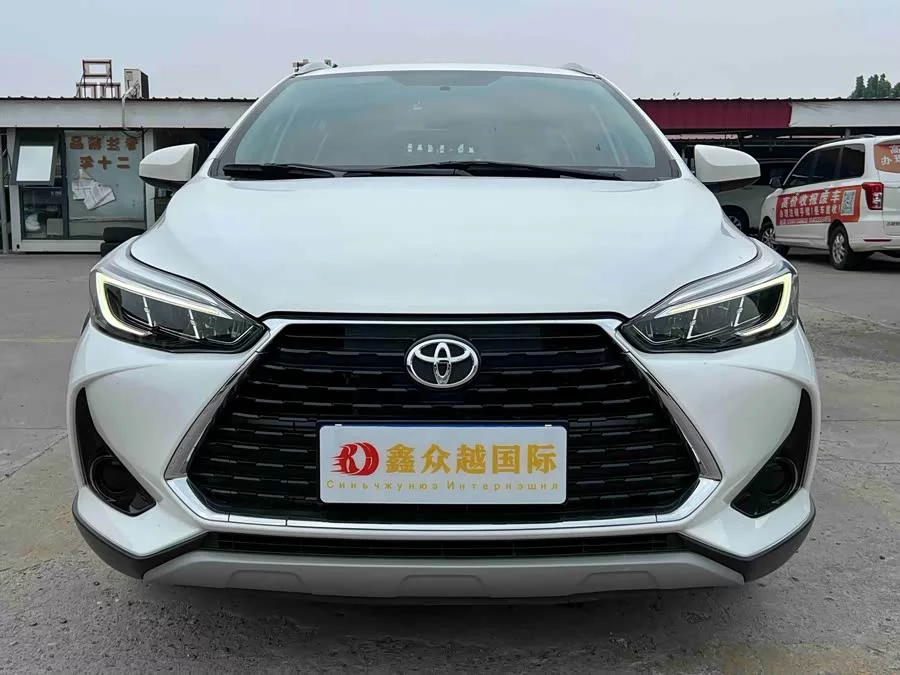 Toyota YARiS L