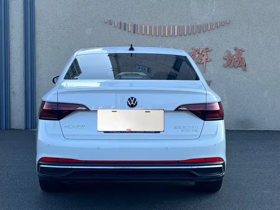 Volkswagen Sagitar