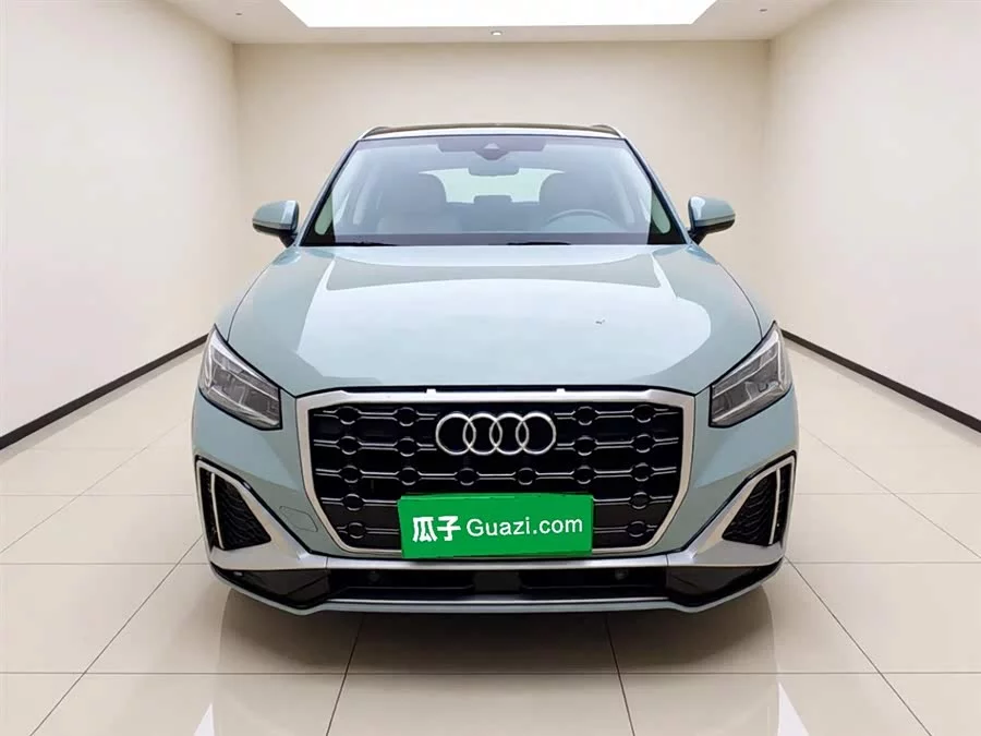 Audi Q2L
